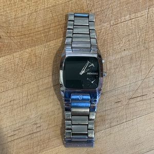 Mens Nixon “The Banks” watch with black face